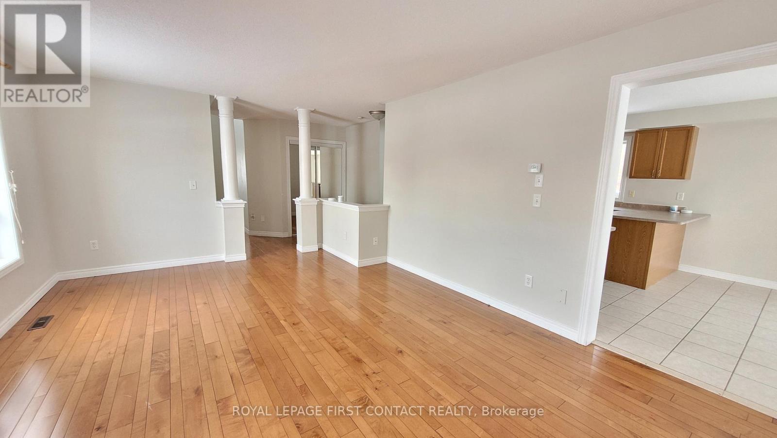 Upper - 58 Lake Crescent, Barrie, ON - Indoor Photo Showing Other Room