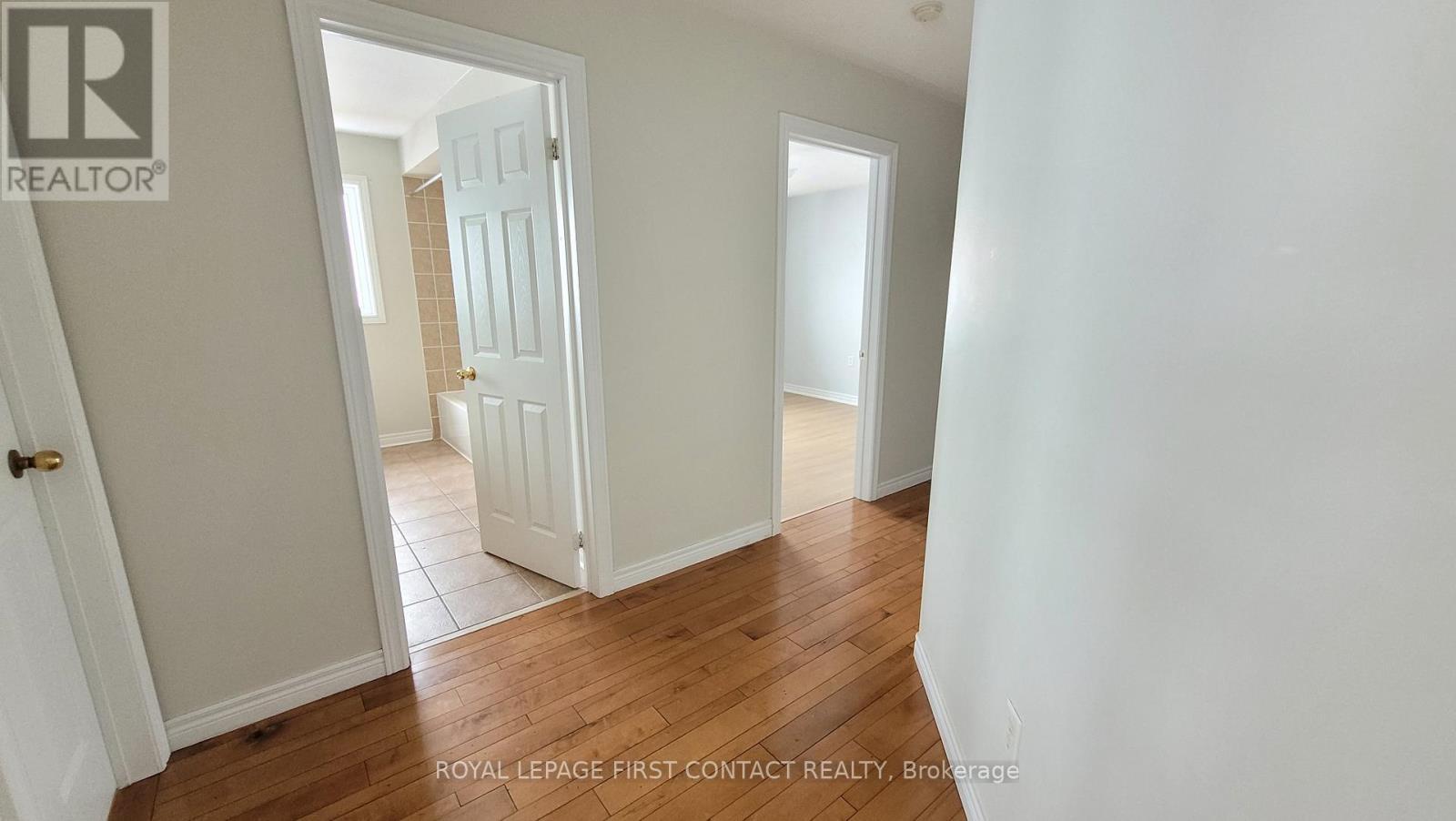 Upper - 58 Lake Crescent, Barrie, ON - Indoor Photo Showing Other Room