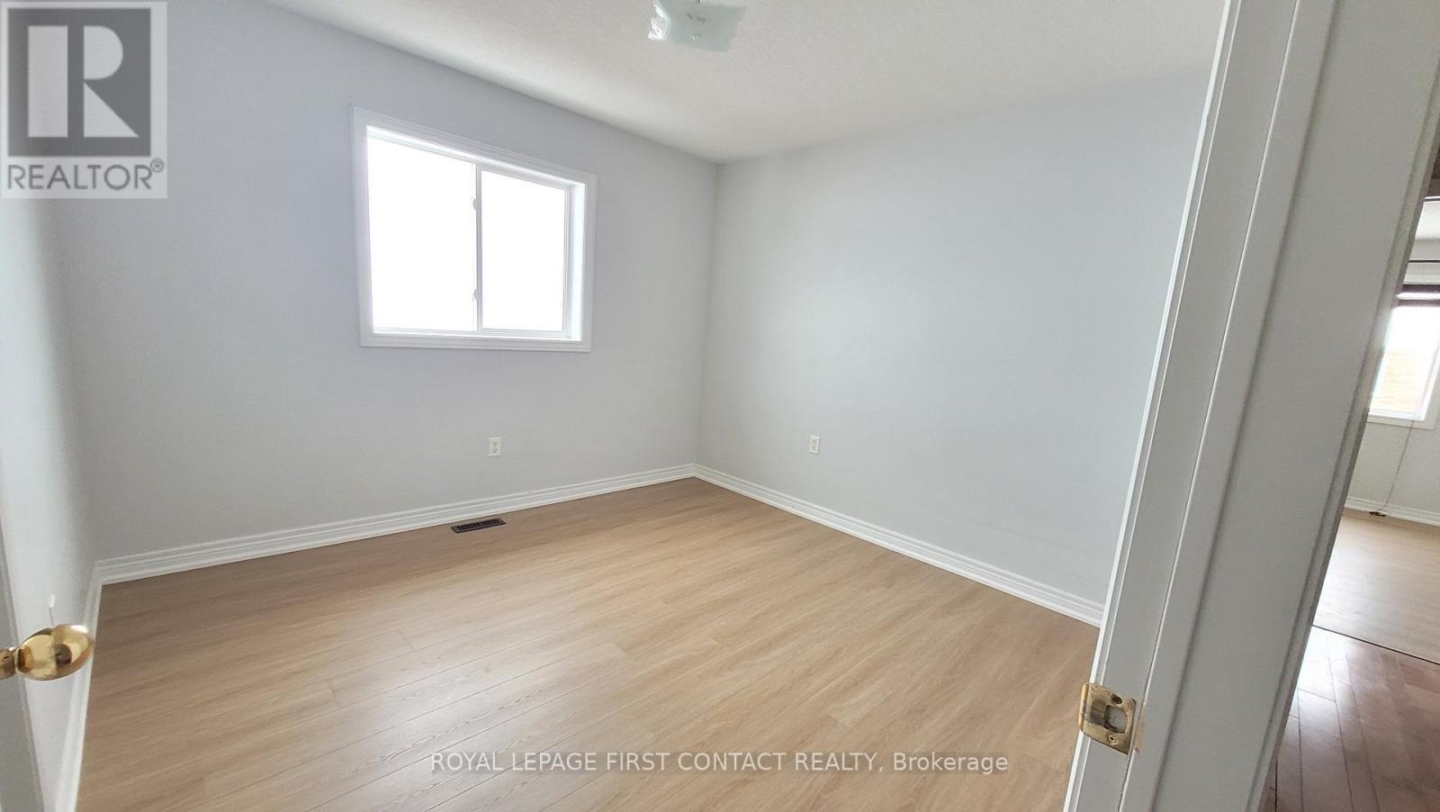 Upper - 58 Lake Crescent, Barrie, ON - Indoor Photo Showing Other Room