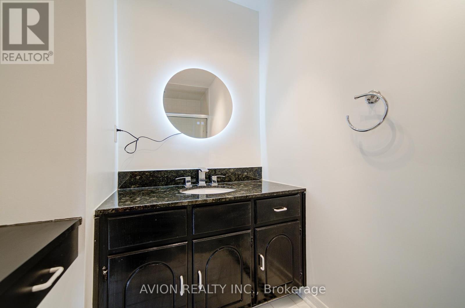 31 Charnwood Place, Markham, ON - Indoor Photo Showing Bathroom