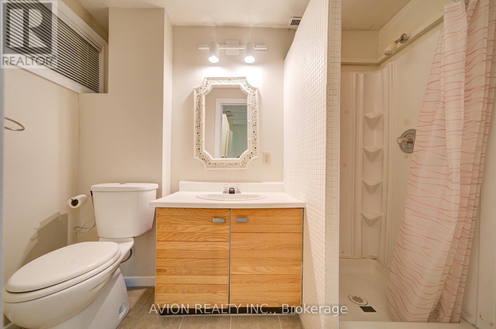 31 Charnwood Place, Markham, ON - Indoor Photo Showing Bathroom