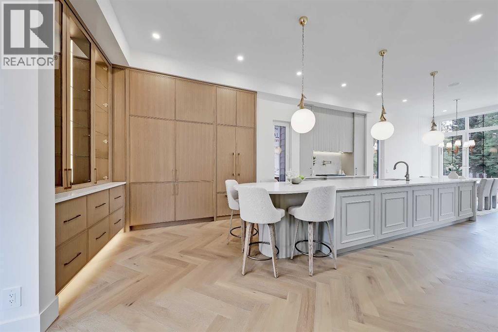 2322 54 Avenue Sw, Calgary, AB - Indoor