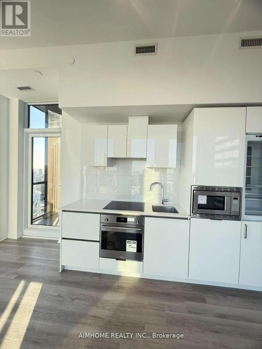 3903 - 238 Simcoe Street, Toronto, ON - Indoor Photo Showing Kitchen