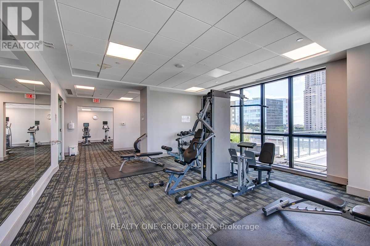 2304 - 55 Eglinton Avenue W, Mississauga, ON - Indoor Photo Showing Gym Room