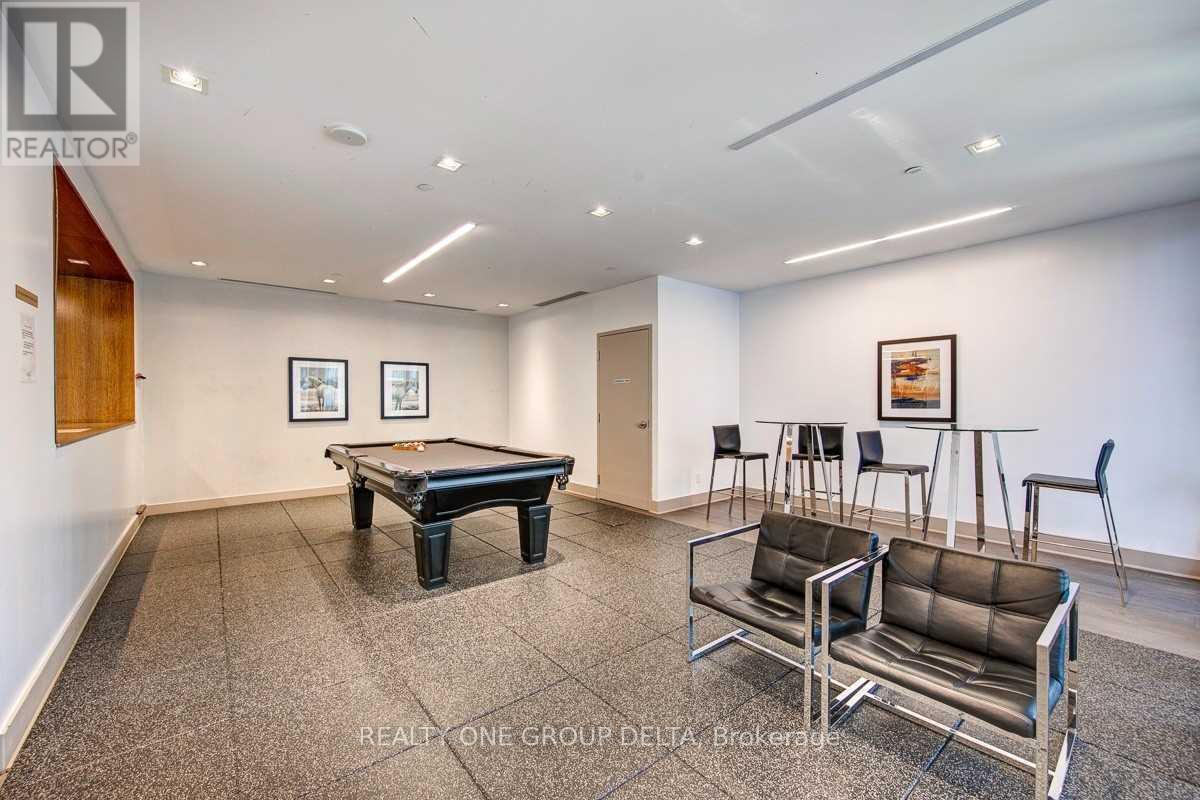 2304 - 55 Eglinton Avenue W, Mississauga, ON - Indoor Photo Showing Other Room