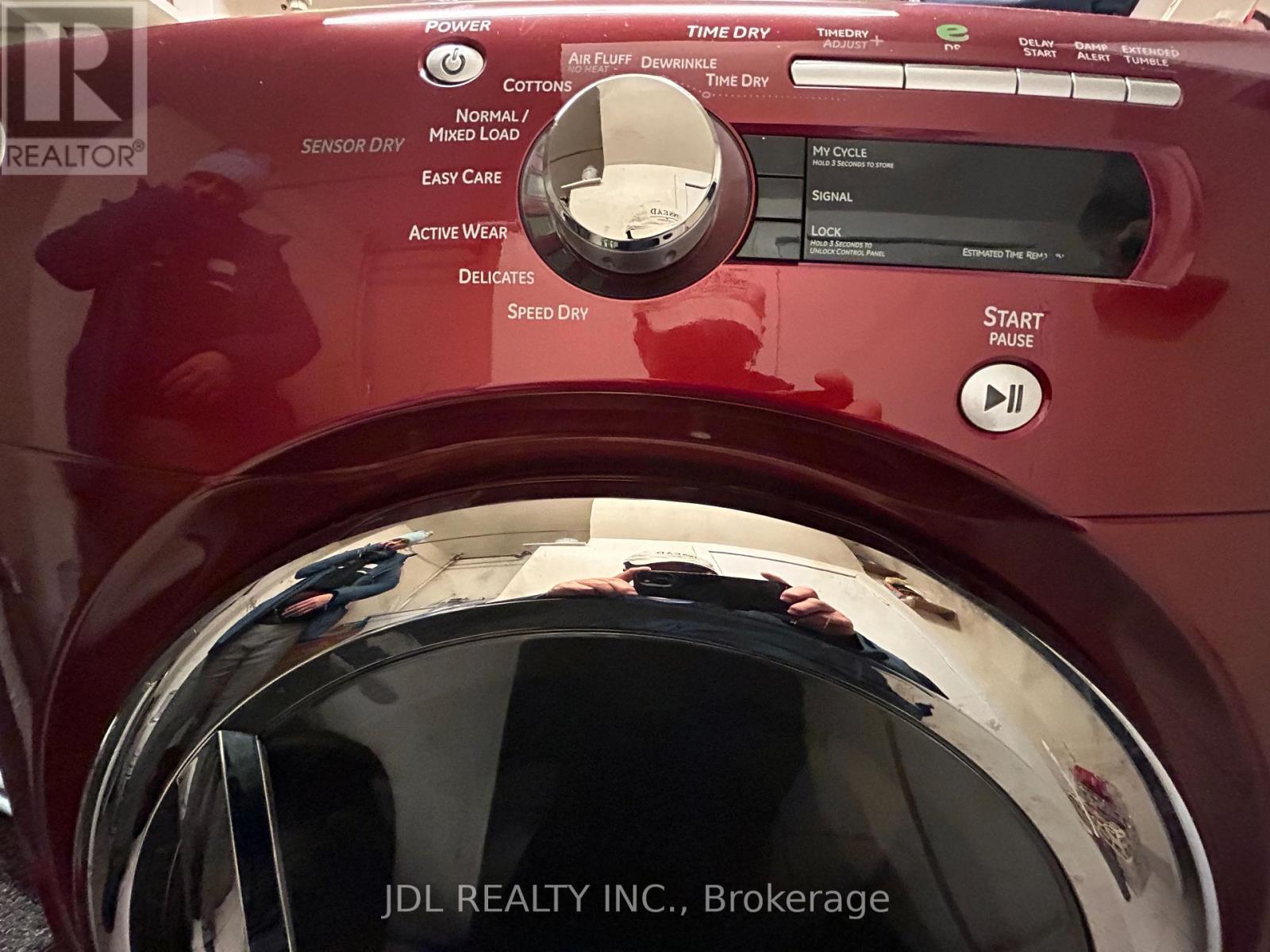 Basement - 62 Newlands Ave Avenue, Toronto, ON - Indoor Photo Showing Laundry Room