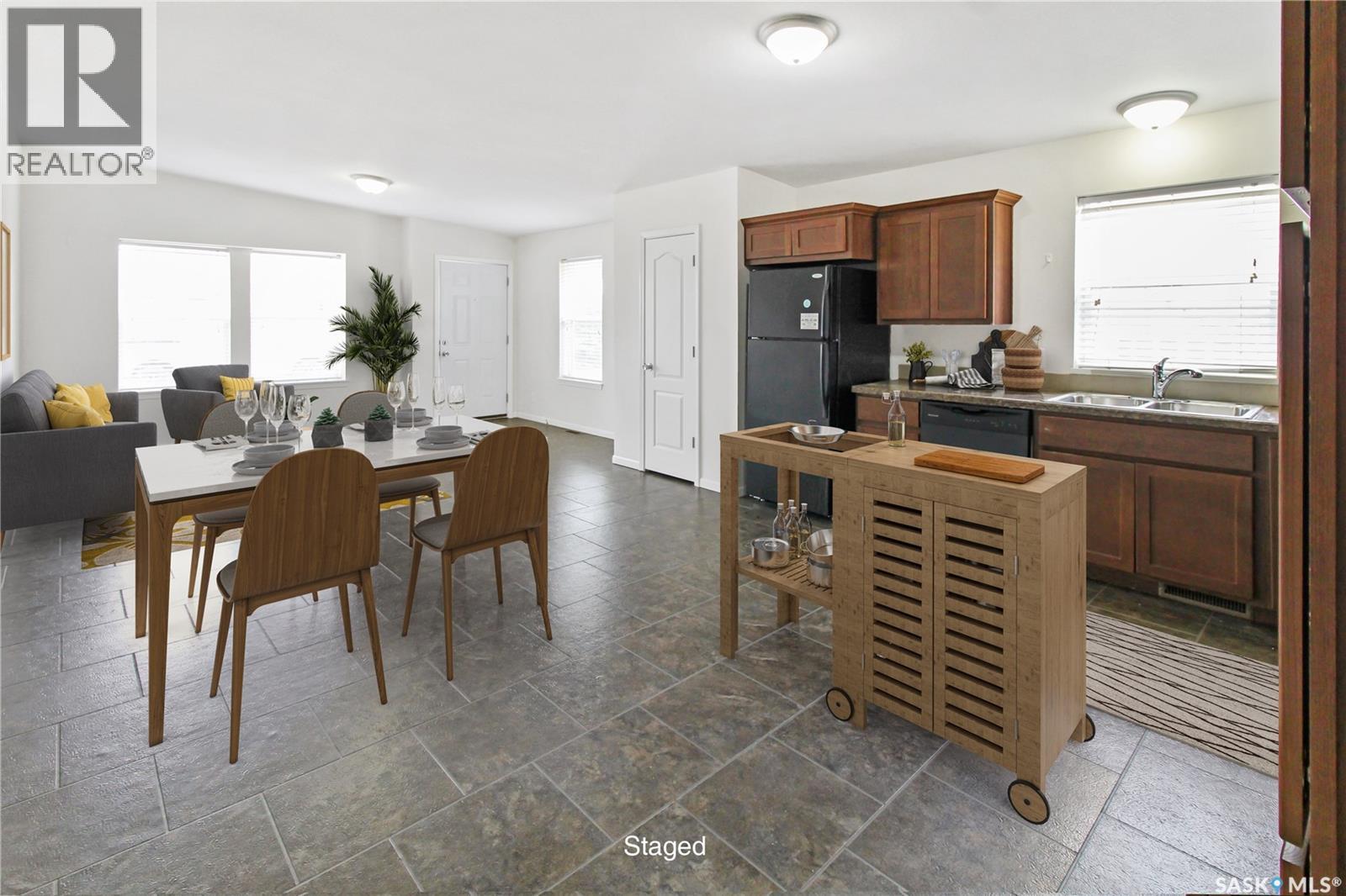 A 8470 Howard Avenue, Gull Lake, SK - Indoor