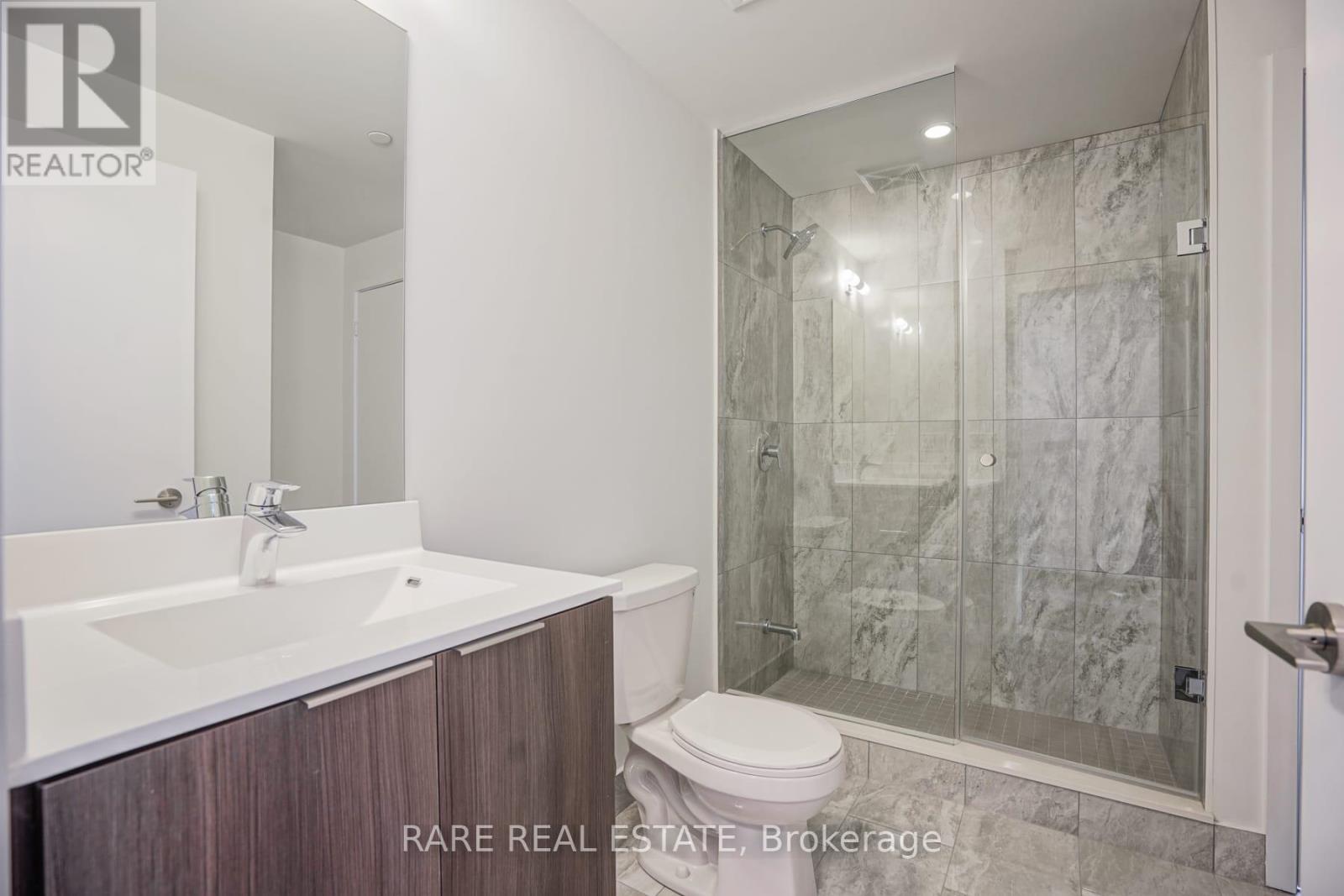 5902 - 30 Shore Breeze Drive, Toronto, ON - Indoor Photo Showing Bathroom