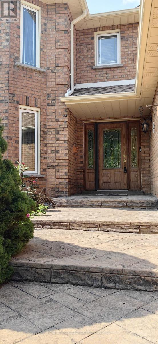 17 Goodwood Drive, Whitby, ON - Outdoor