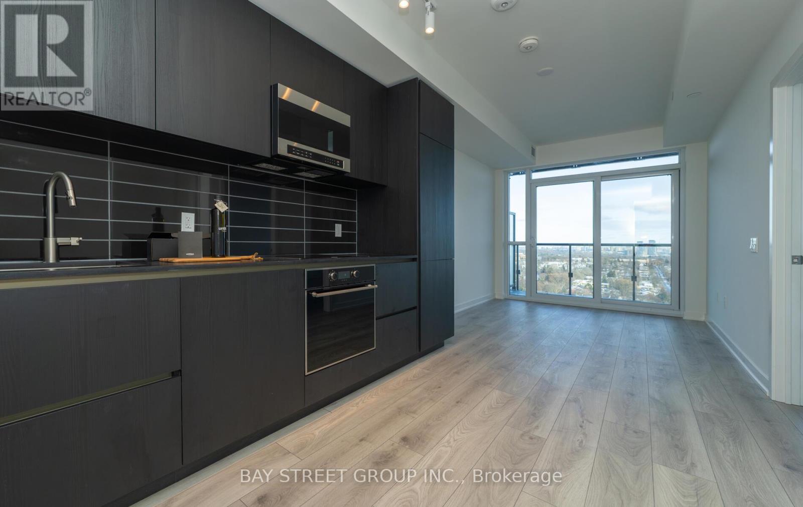 1811 - 110 Broadway Avenue, Toronto, ON - Indoor