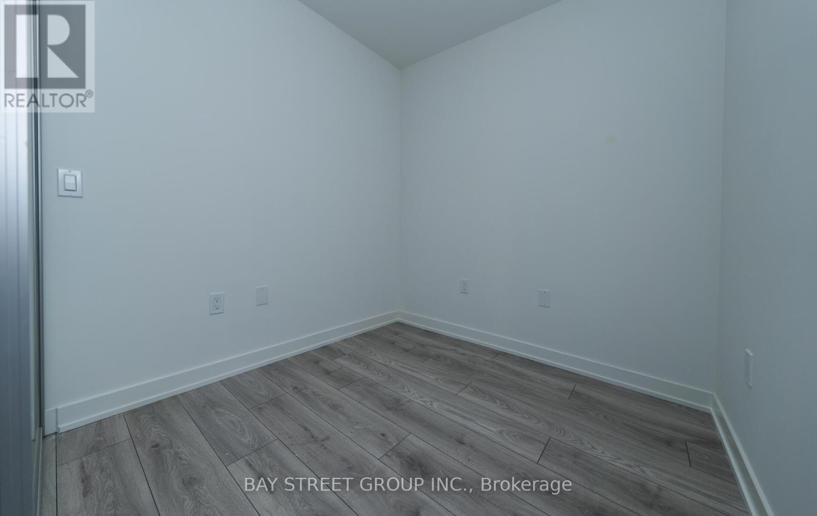 1811 - 110 Broadway Avenue, Toronto, ON - Indoor Photo Showing Other Room