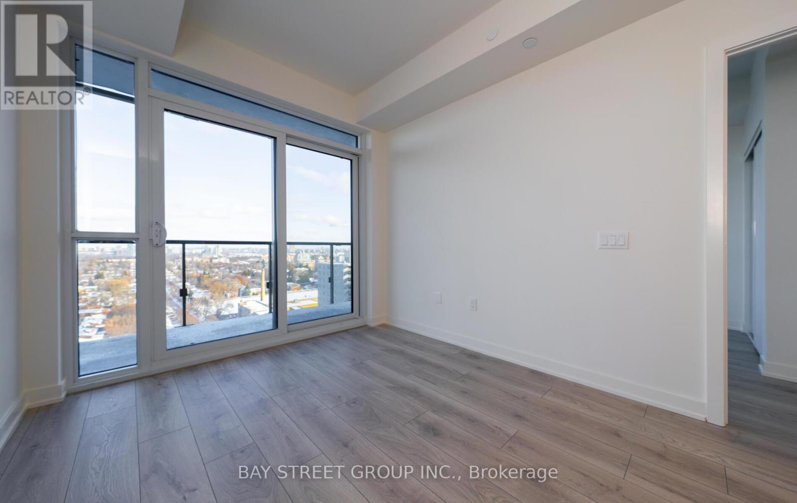 1811 - 110 Broadway Avenue, Toronto, ON - Indoor Photo Showing Other Room