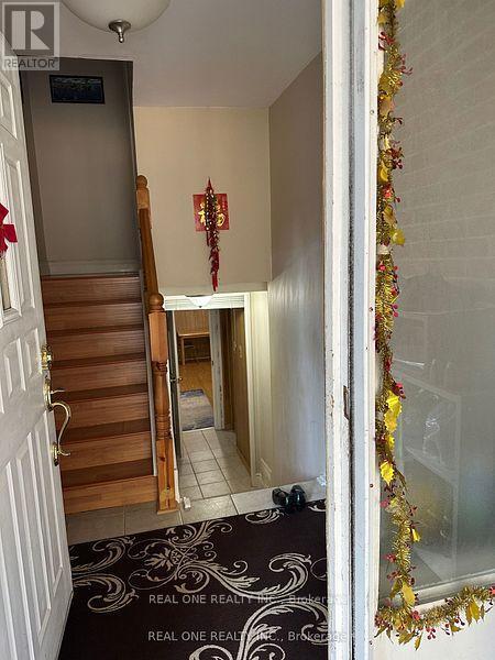 Basement - 334 Chester Le Boulevard, Toronto, ON - Indoor Photo Showing Other Room