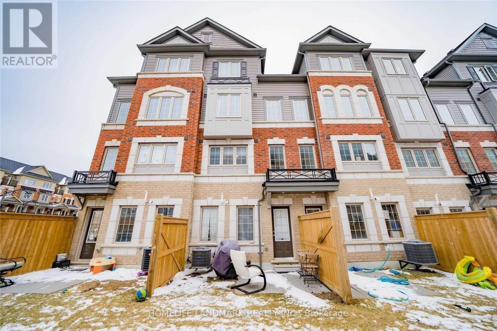 411 - 2218 Chevron Prince Path, Oshawa, ON - Outdoor