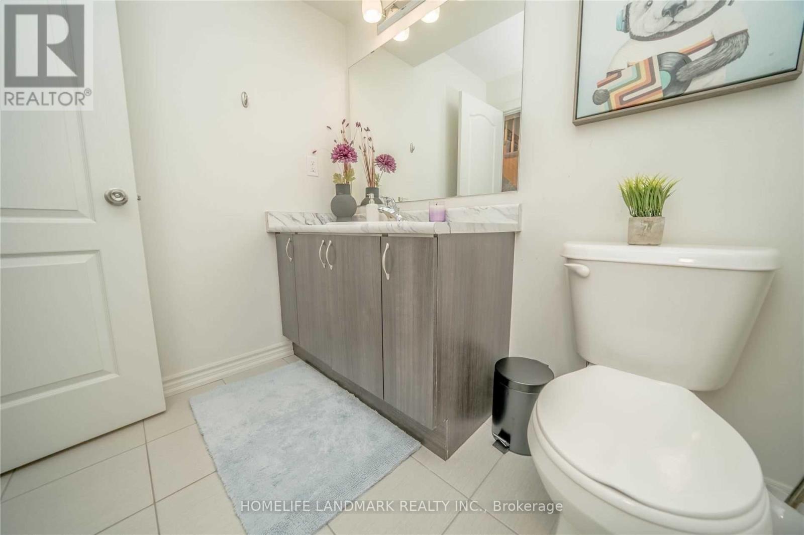 411 - 2218 Chevron Prince Path, Oshawa, ON - Indoor Photo Showing Bathroom