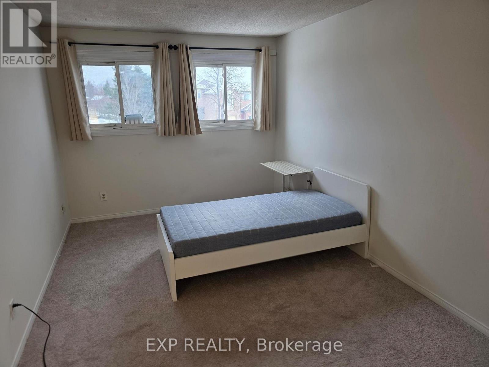 1296 Valerie Crescent W, Oakville, ON - Indoor Photo Showing Bedroom