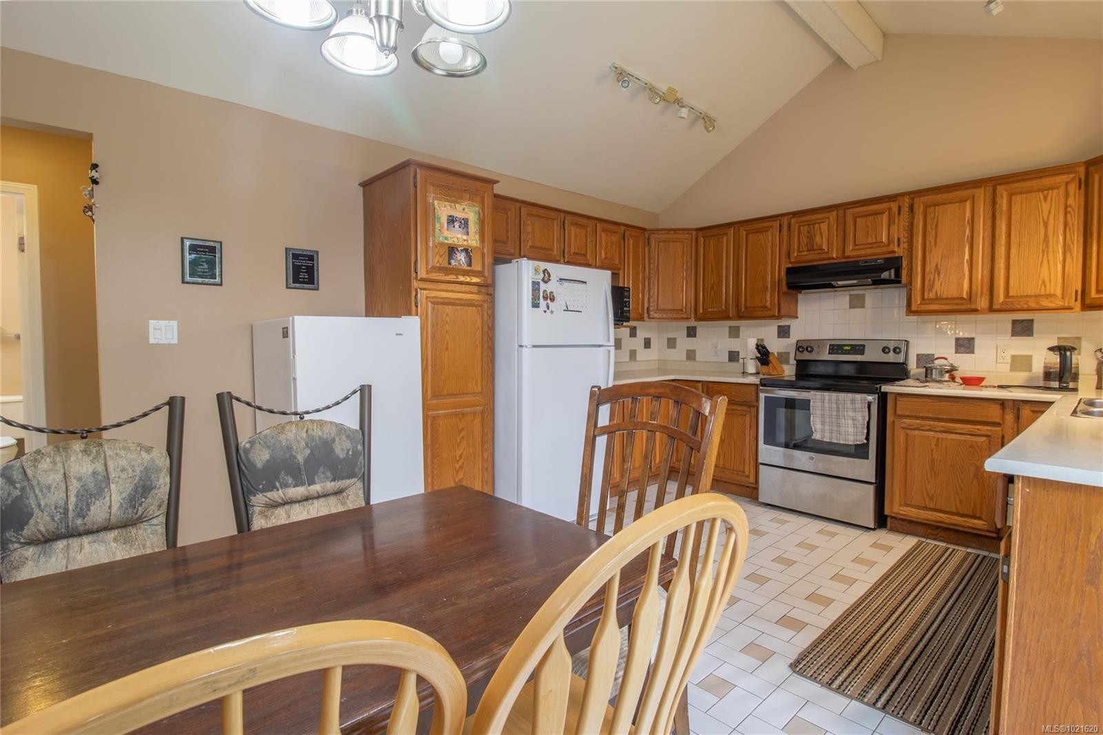 37138 Galleon Way, Pender Island, BC