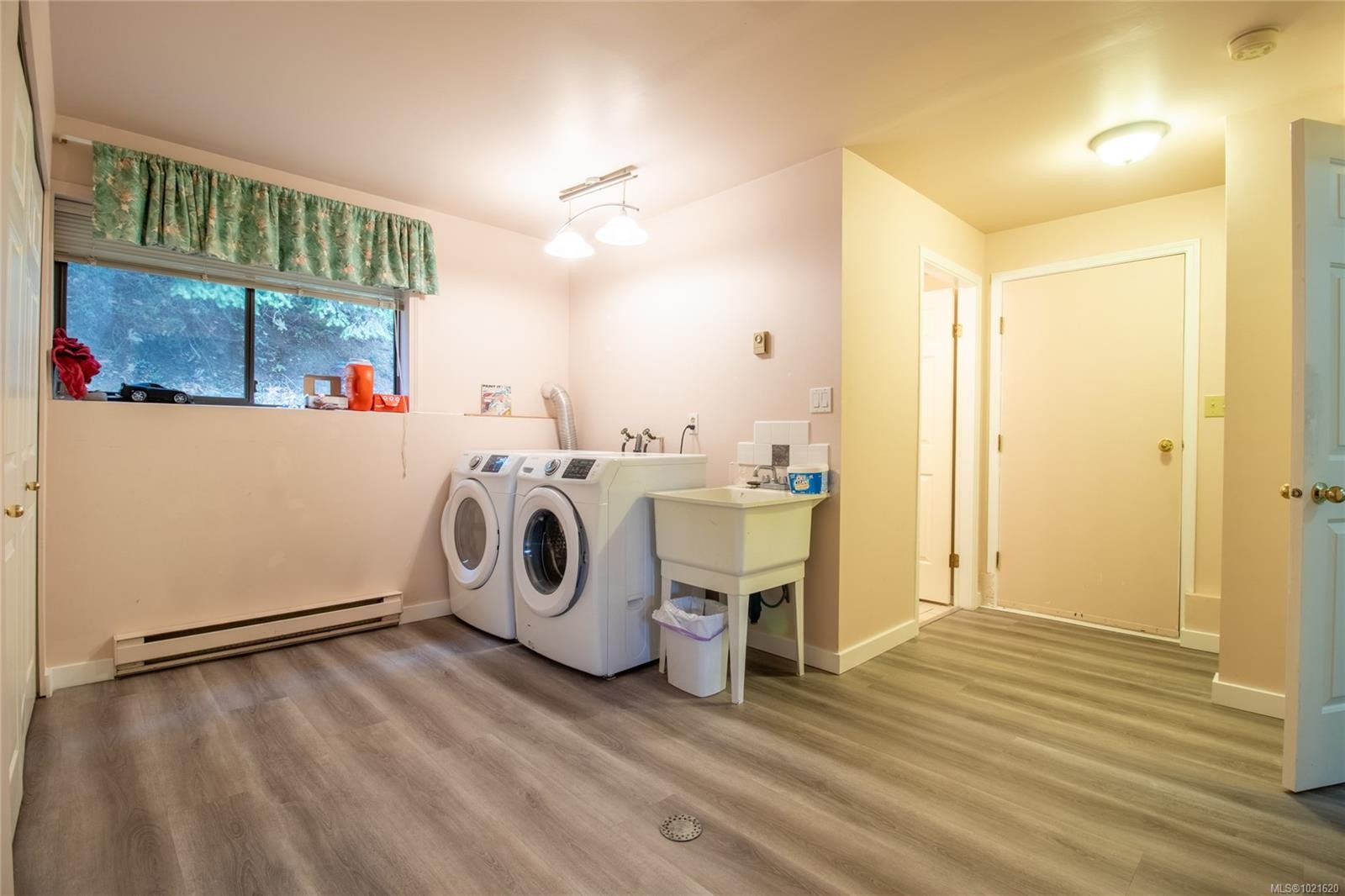 37138 Galleon Way, Pender Island, BC