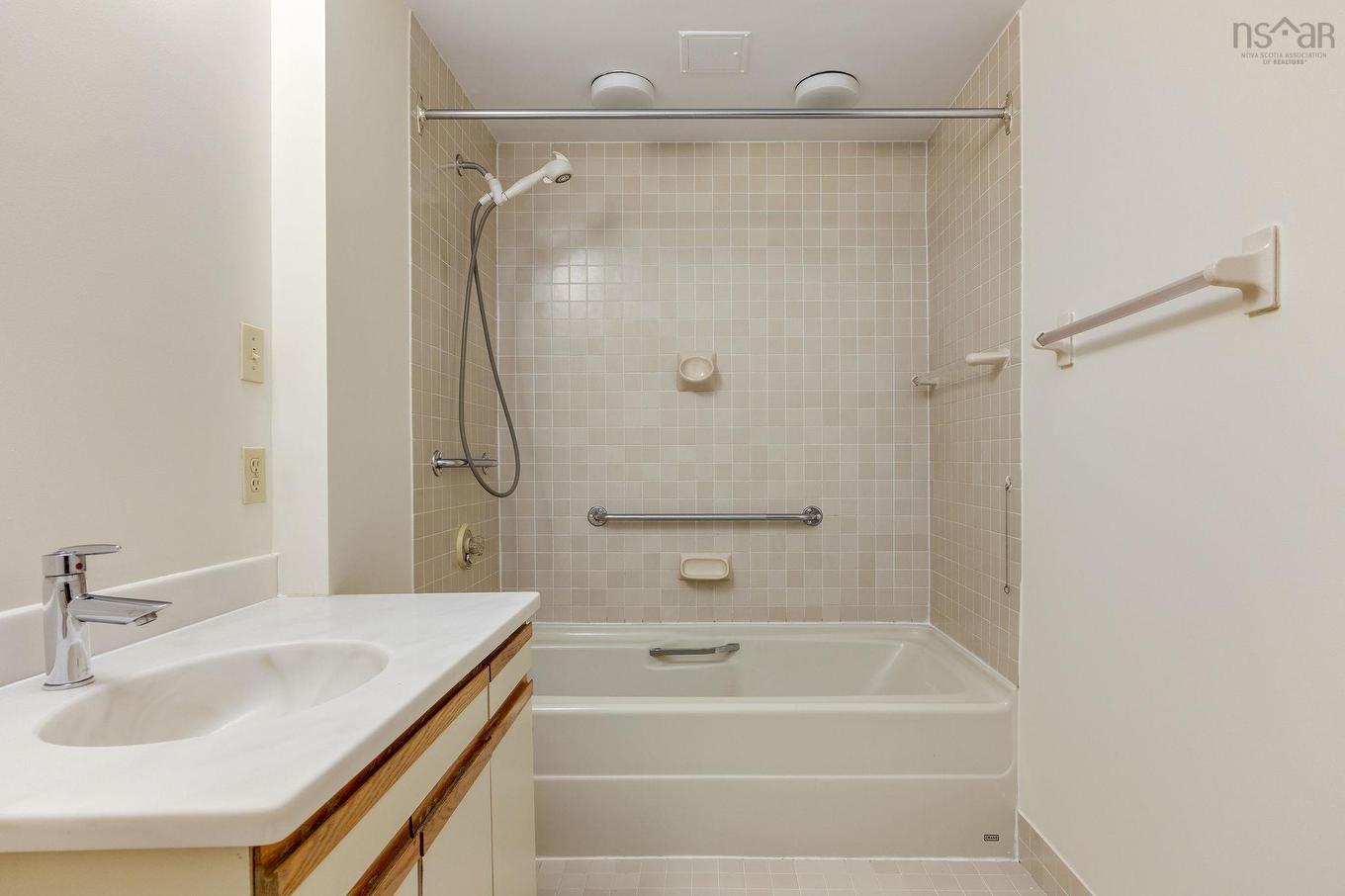 110 1350 Oxford Street, Halifax, NS