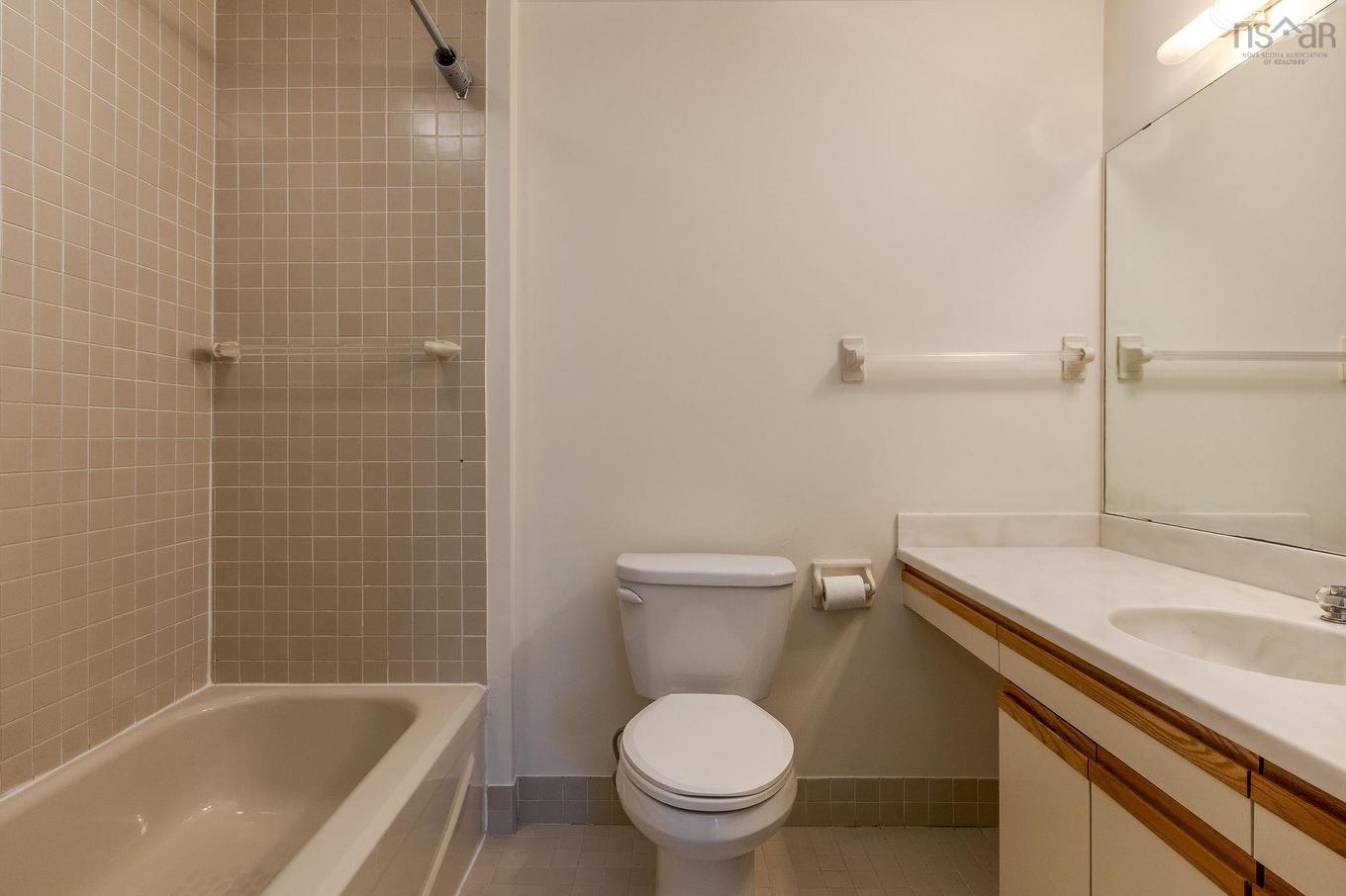 110 1350 Oxford Street, Halifax, NS