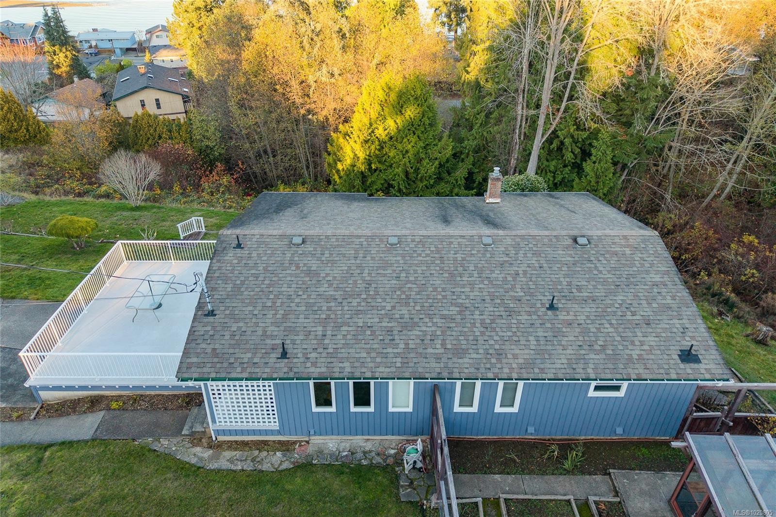350 Garrett Rd, Qualicum Beach, BC