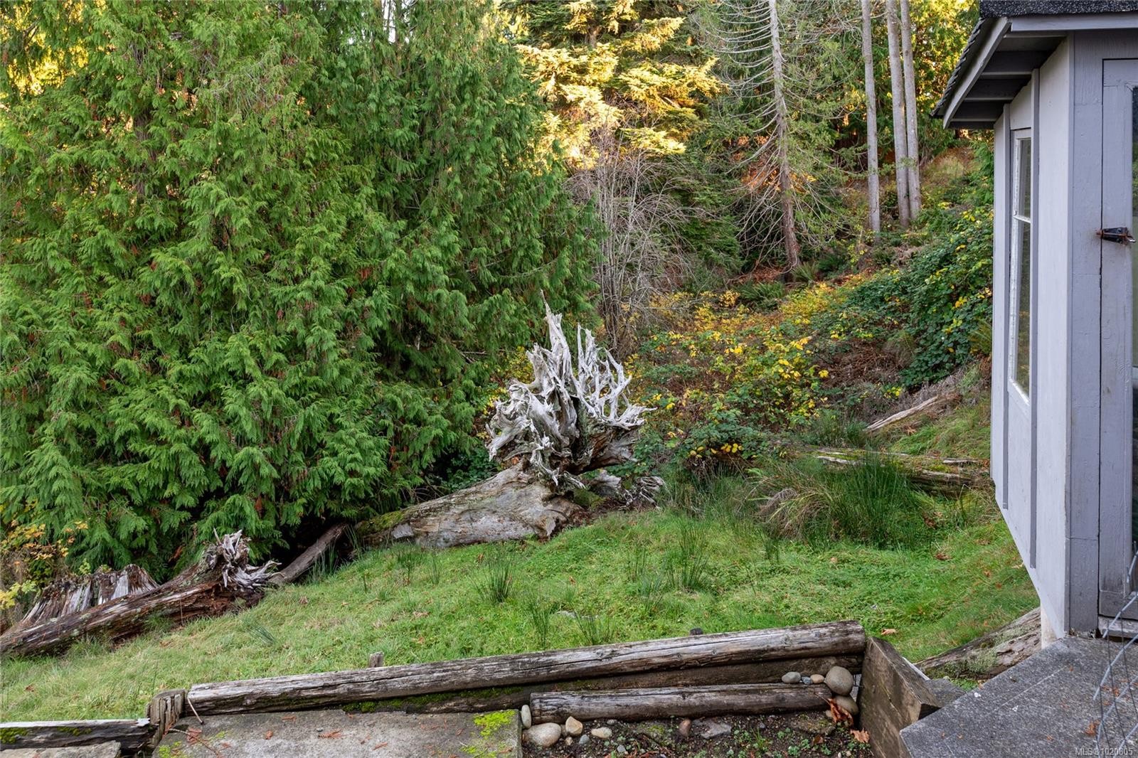 350 Garrett Rd, Qualicum Beach, BC