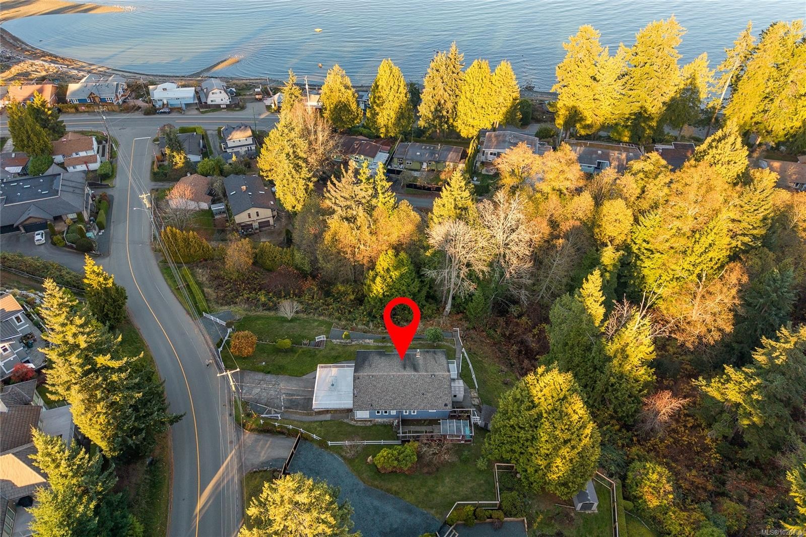 350 Garrett Rd, Qualicum Beach, BC