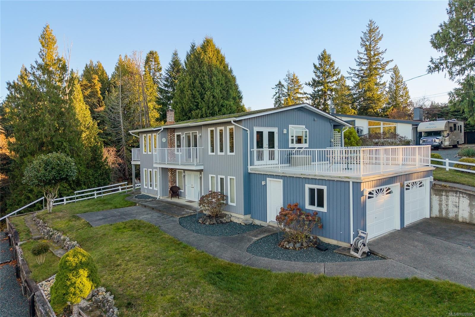 350 Garrett Rd, Qualicum Beach, BC