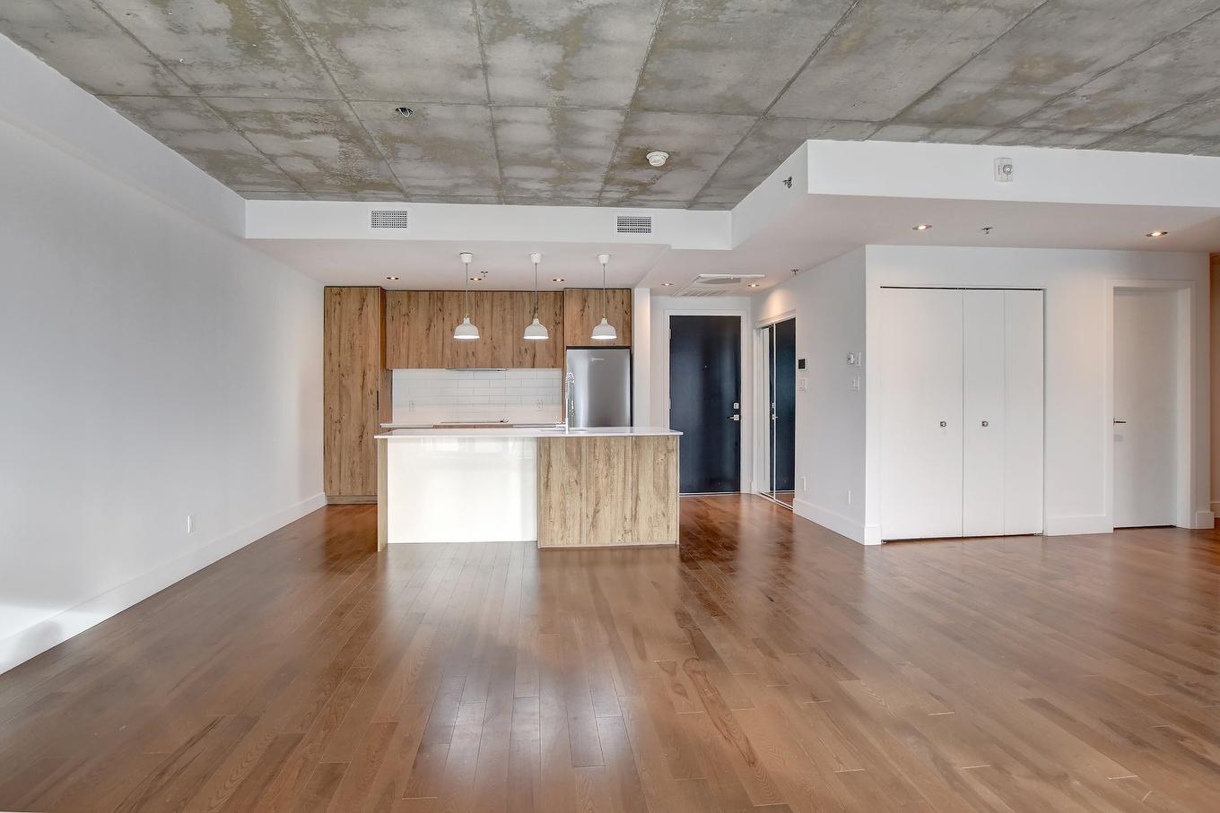 Salle à manger - 403-281 Ch. Du Bas-De-Ste-Thérèse, Blainville, QC - Indoor Photo Showing Kitchen
