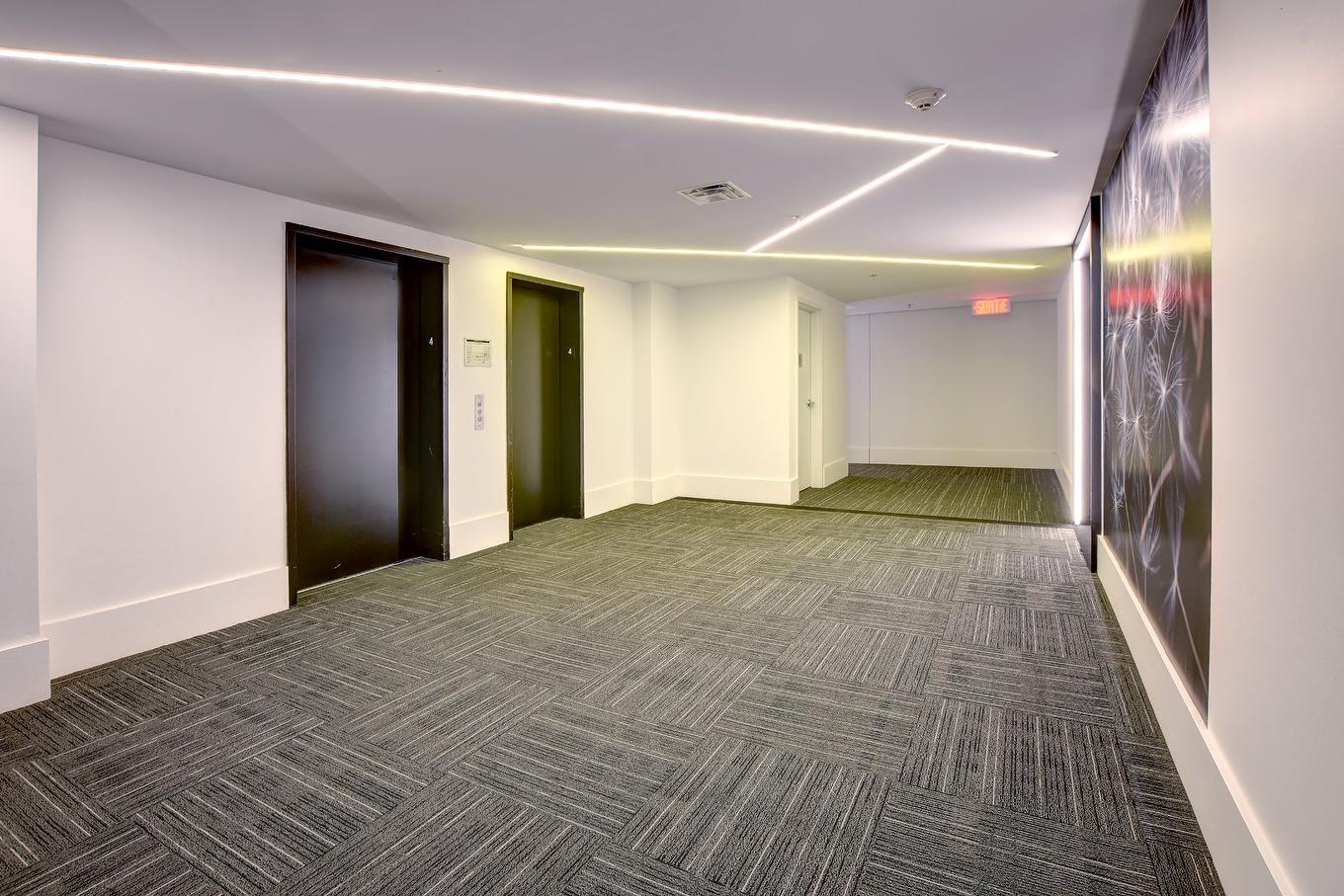 Ascenseur - 403-281 Ch. Du Bas-De-Ste-Thérèse, Blainville, QC - Indoor Photo Showing Other Room