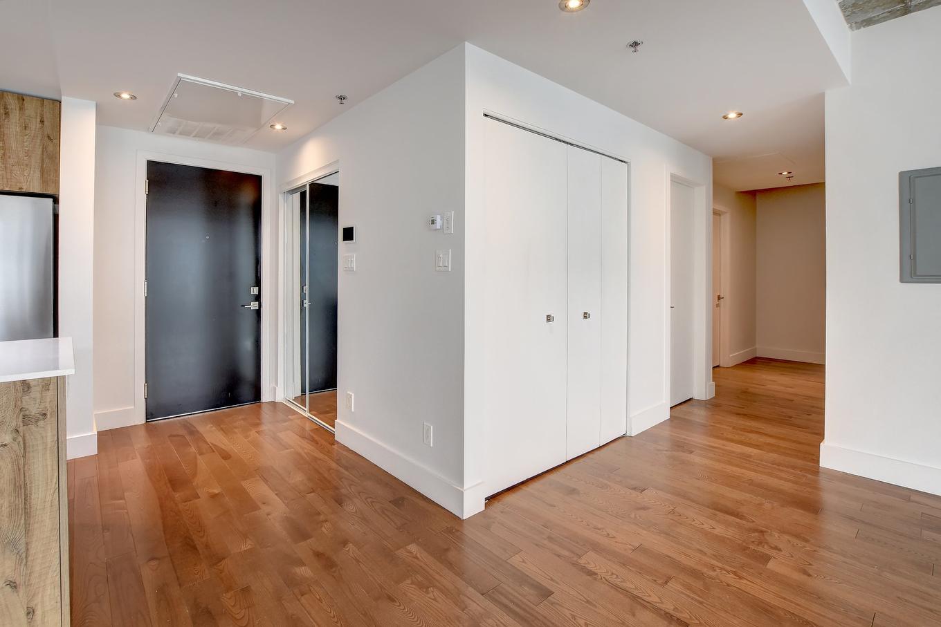 Hall d'entrée/Vestibule - 403-281 Ch. Du Bas-De-Ste-Thérèse, Blainville, QC - Indoor Photo Showing Other Room