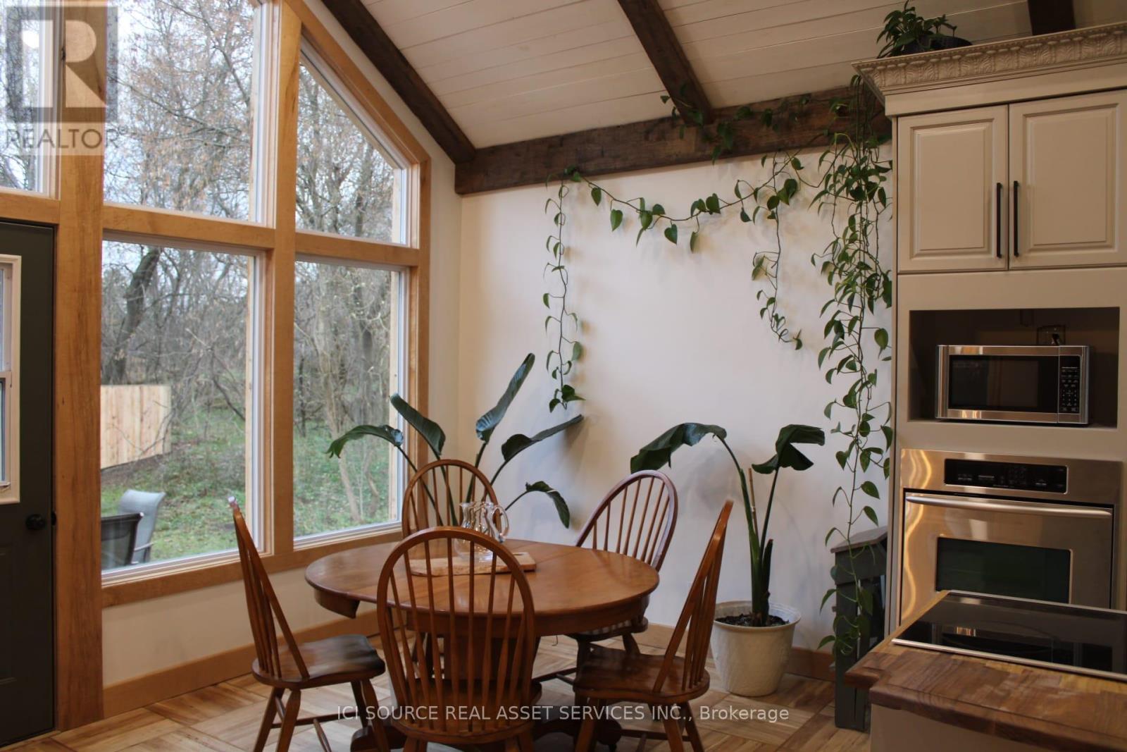 131 Orr Street, Chatsworth, ON - Indoor Photo Showing Dining Room