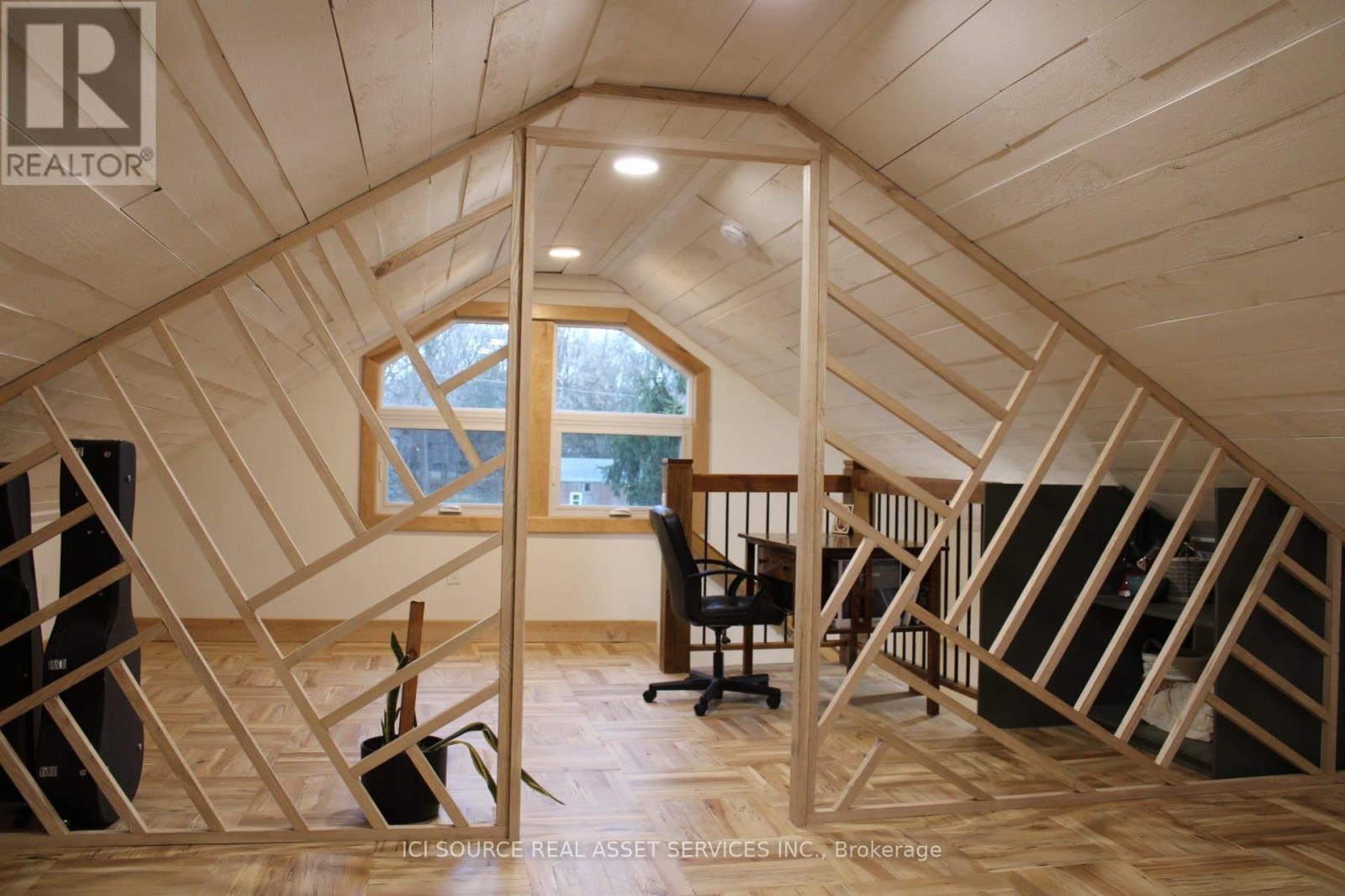 131 Orr Street, Chatsworth, ON - Indoor