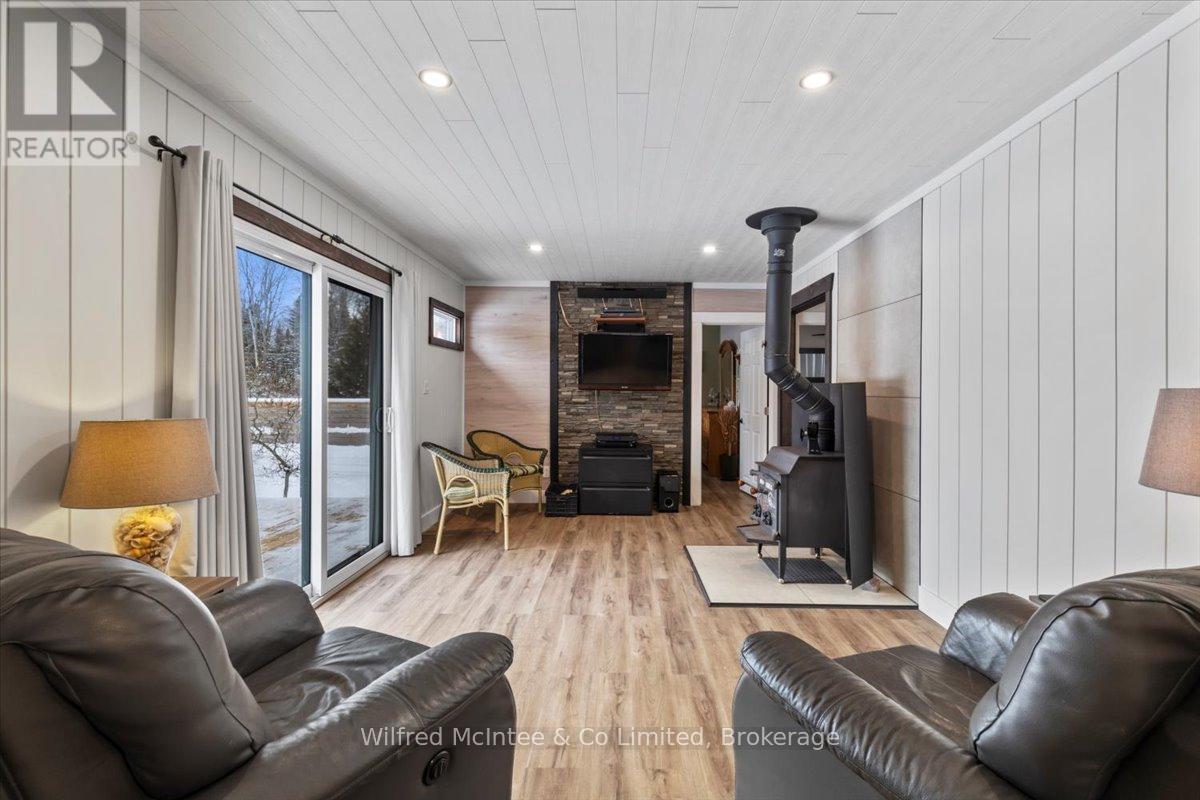 38 Allister Place, South Bruce Peninsula, ON - Indoor