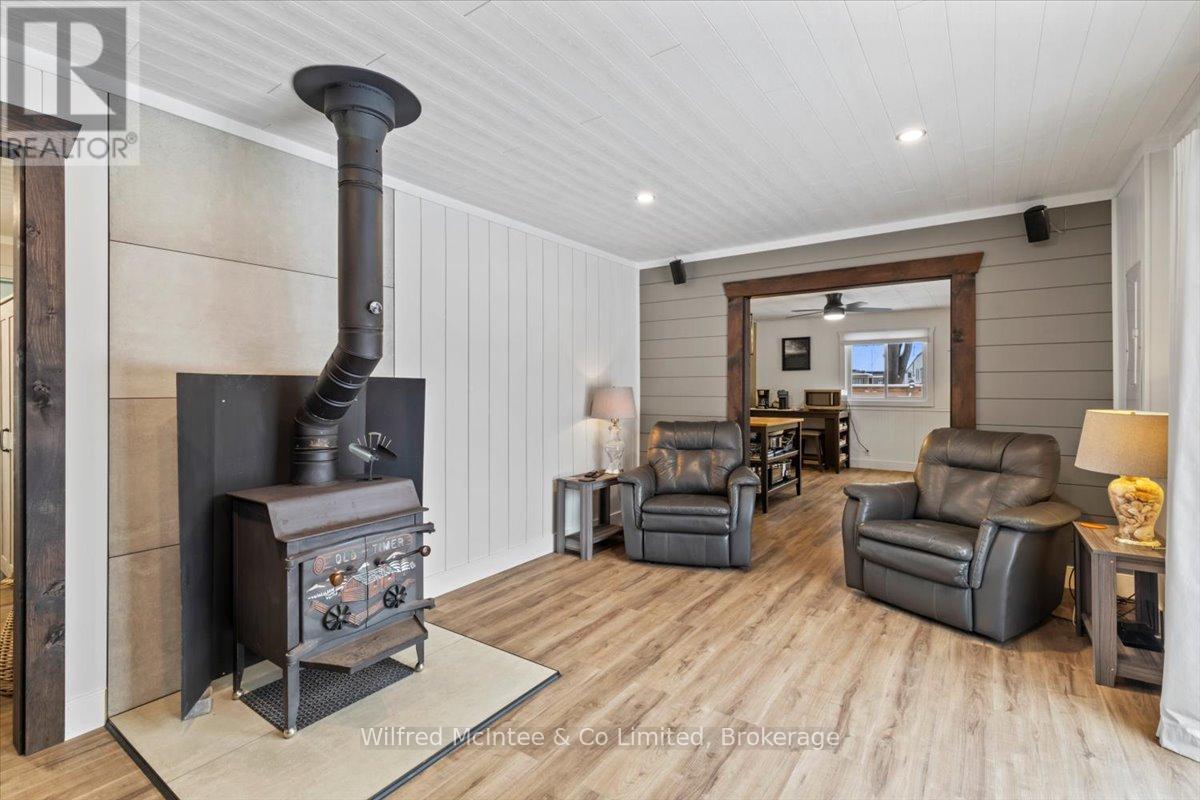 38 Allister Place, South Bruce Peninsula, ON - Indoor