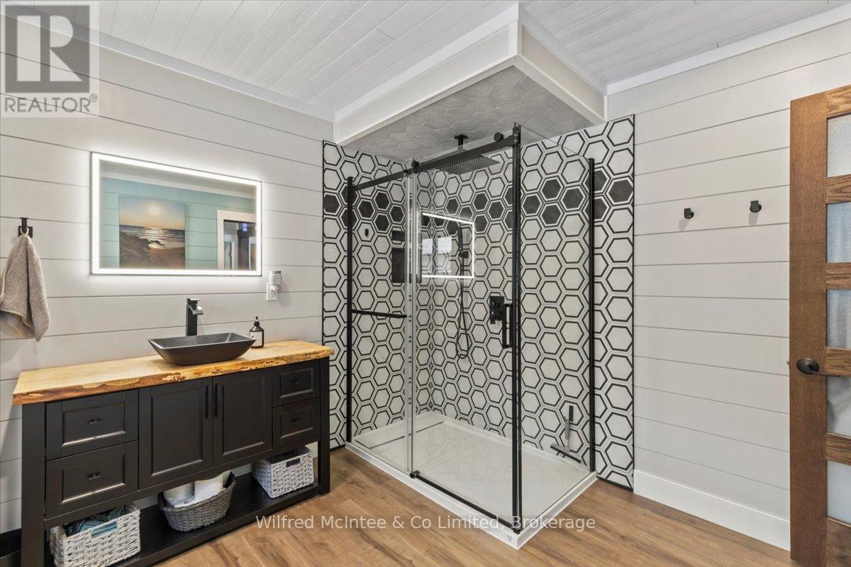 38 Allister Place, South Bruce Peninsula, ON - Indoor Photo Showing Other Room