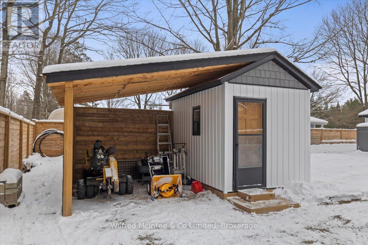 38 Allister Place, South Bruce Peninsula, ON - Outdoor