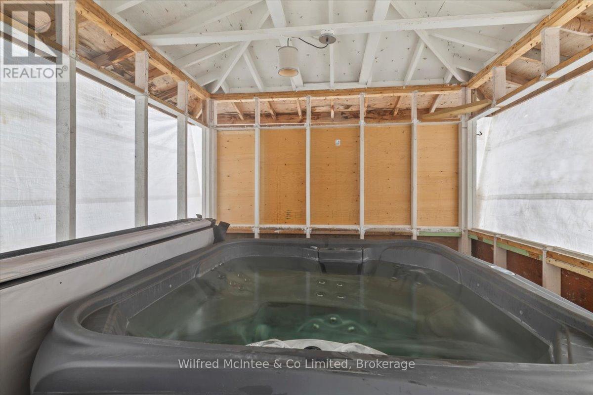 38 Allister Place, South Bruce Peninsula, ON - Indoor