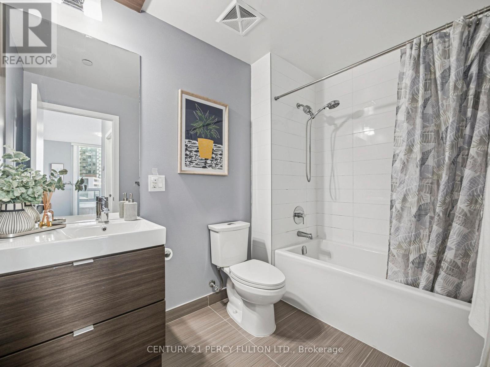 Ensuite 4PC - 408 - 62 Forest Manor Road, Toronto, ON - Indoor Photo Showing Bathroom