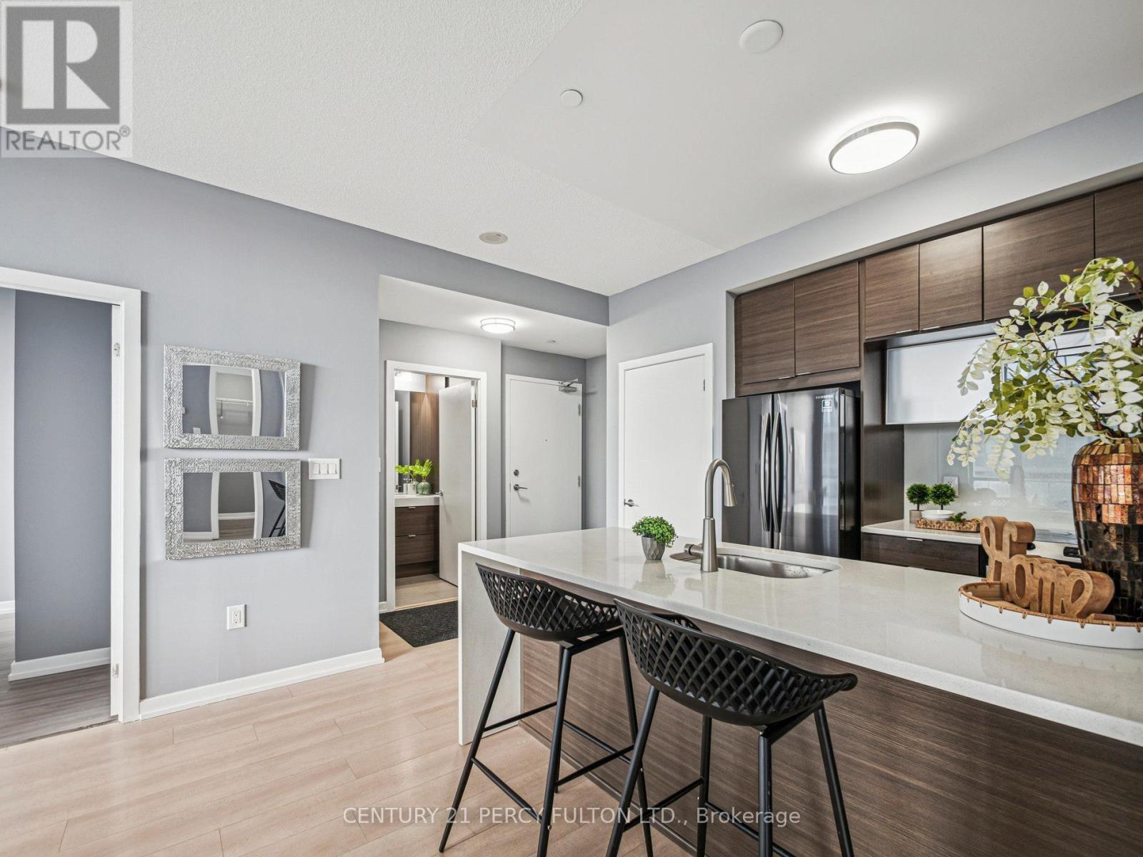 408 - 62 Forest Manor Road, Toronto, ON - Indoor Photo Showing Kitchen