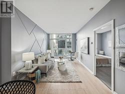 Living/Dining w/ Accent Wall -