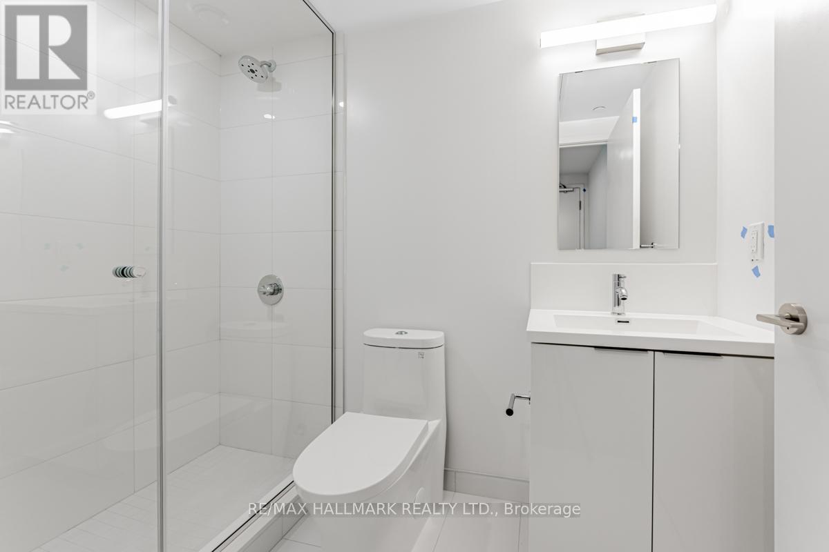 2709 - 238 Simcoe Street, Toronto, ON - Indoor Photo Showing Bathroom