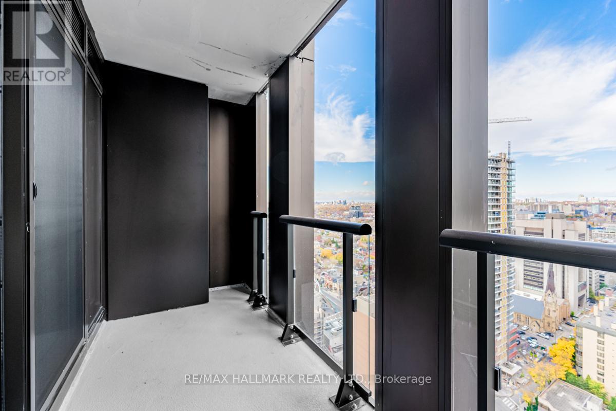 2709 - 238 Simcoe Street, Toronto, ON - Outdoor With Exterior