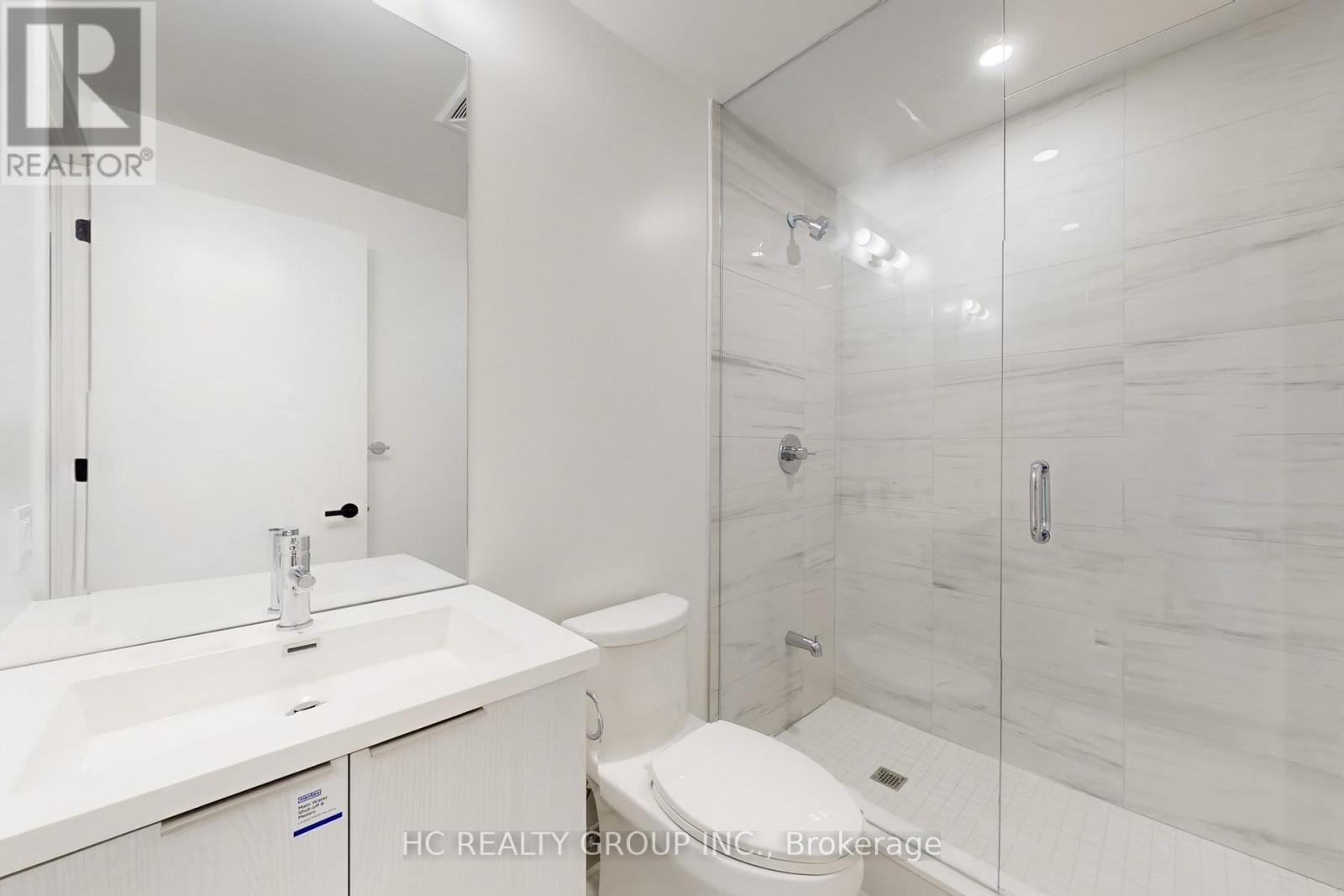 3101 - 8 Interchange Way, Vaughan, ON - Indoor Photo Showing Bathroom