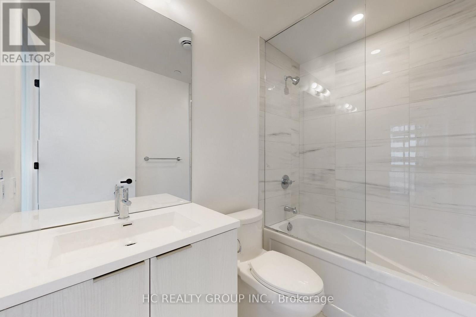 3101 - 8 Interchange Way, Vaughan, ON - Indoor Photo Showing Bathroom