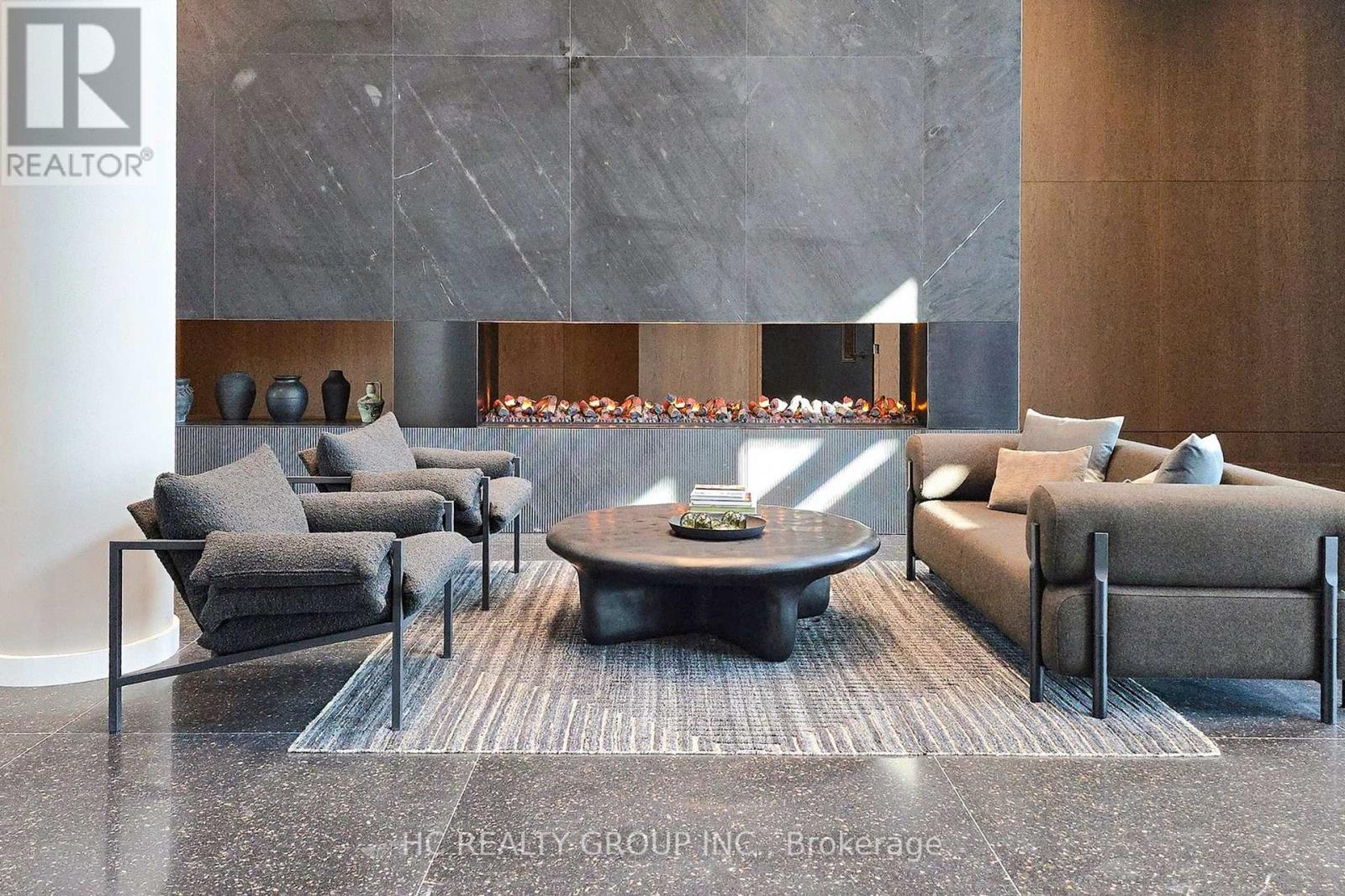 3101 - 8 Interchange Way, Vaughan, ON - Indoor