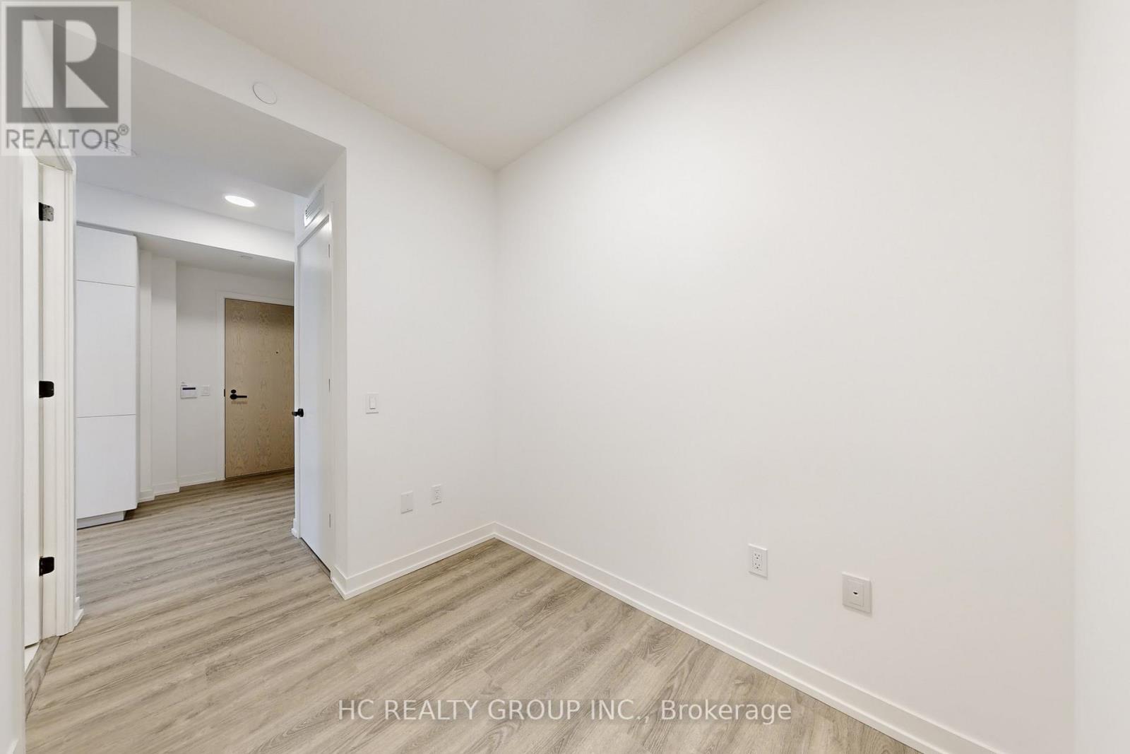 3101 - 8 Interchange Way, Vaughan, ON - Indoor Photo Showing Other Room