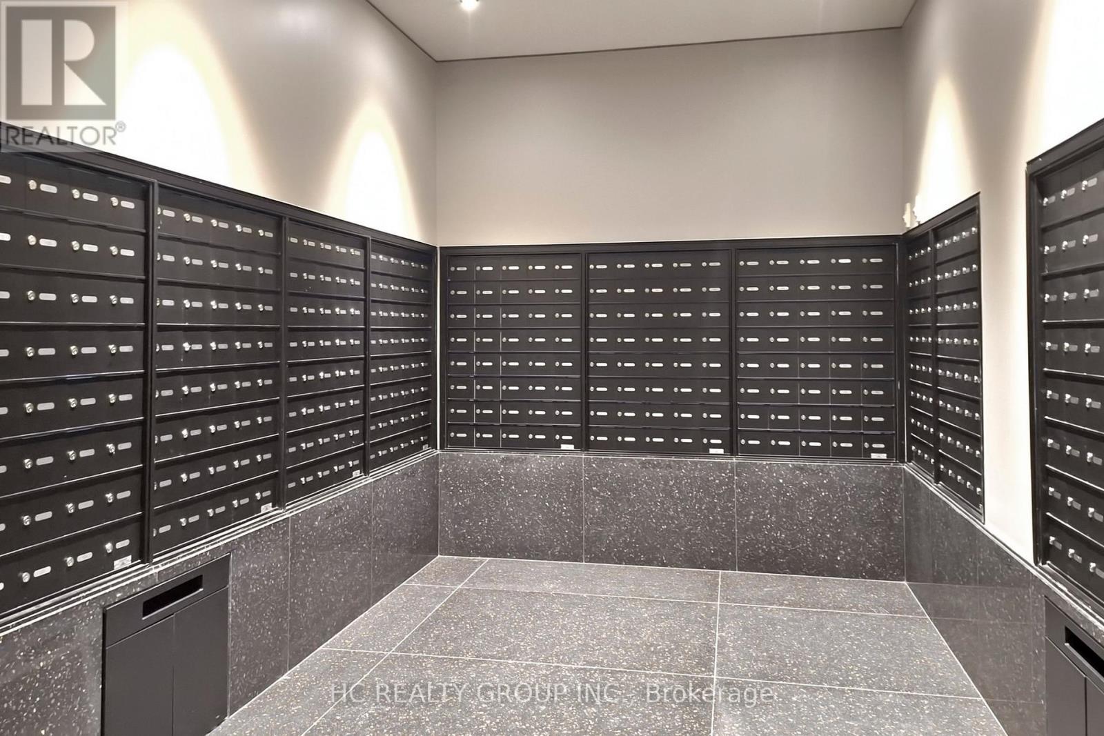 3101 - 8 Interchange Way, Vaughan, ON - Indoor Photo Showing Other Room