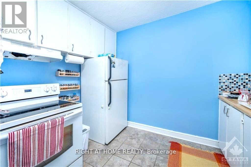 333 Levis Avenue, Ottawa, ON - Indoor Photo Showing Kitchen