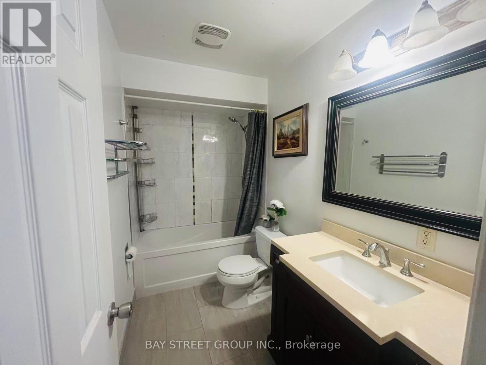 Second Or Third Bedroom - 82 Apache Trail, Toronto, ON - Indoor Photo Showing Bathroom